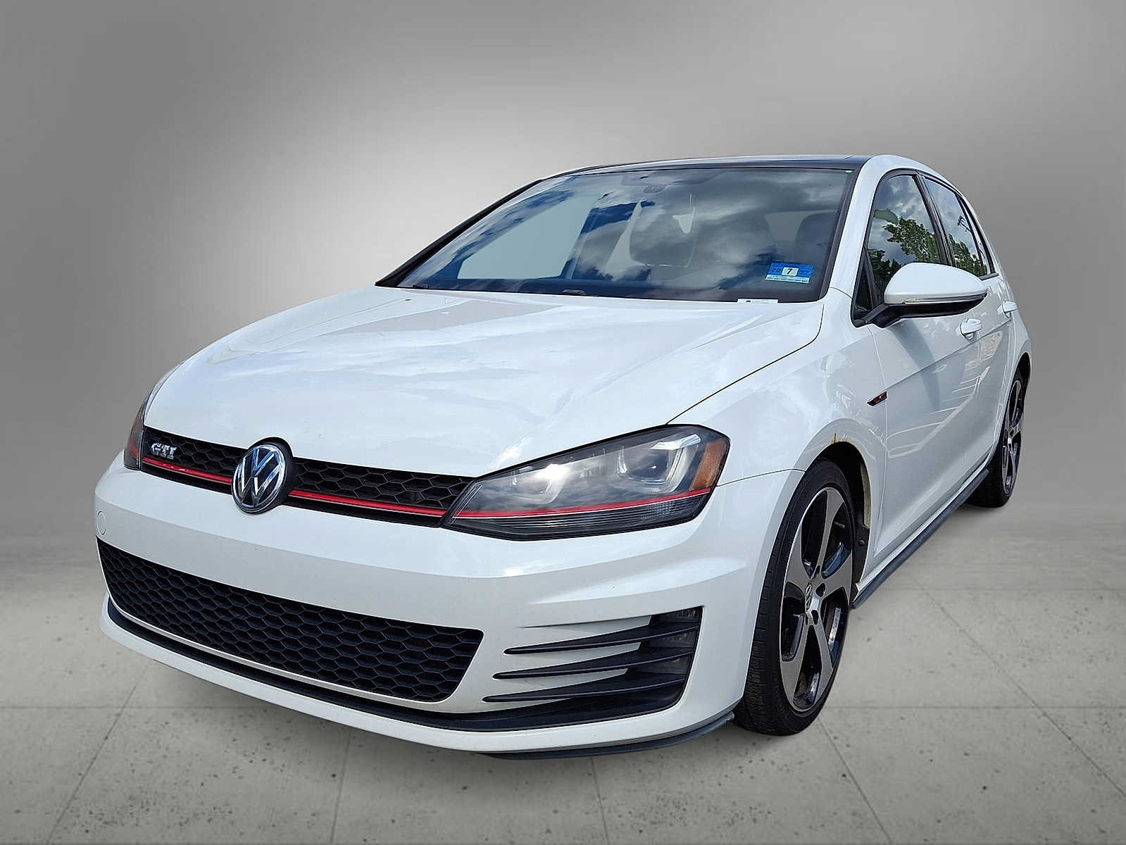 Used 2015 Volkswagen GTI S FWD image 1