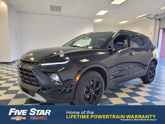 New 2026 Chevrolet Blazer LT w/ Midnight/Sport Edition FWD image 3