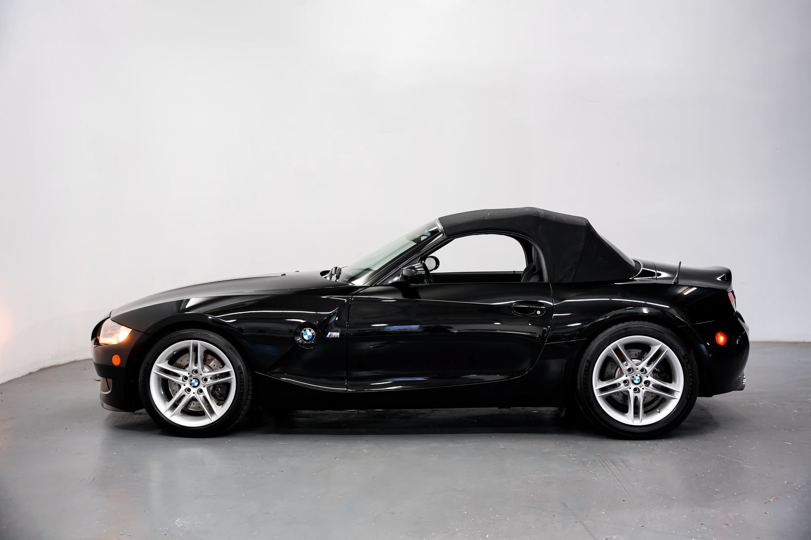 Used 2007 BMW M Roadster RWD image 7