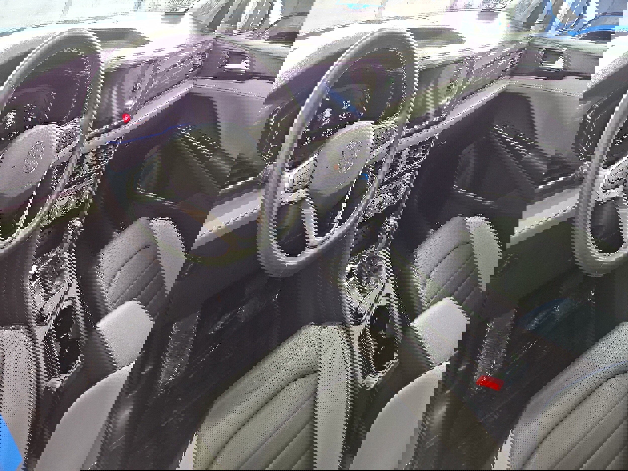 Used 2023 Volkswagen Taos SEL image 17