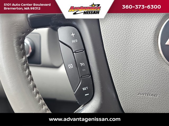Used 2007 Chevrolet Suburban LT image 11