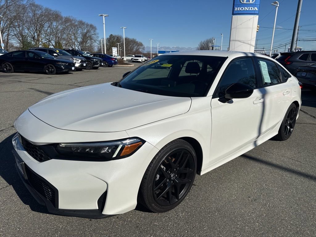 Used 2025 Honda Civic Sport image 4
