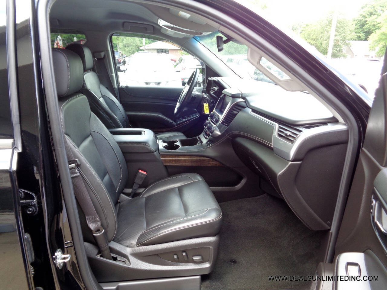 Used 2017 Chevrolet Tahoe LT AWD/4WD image 27
