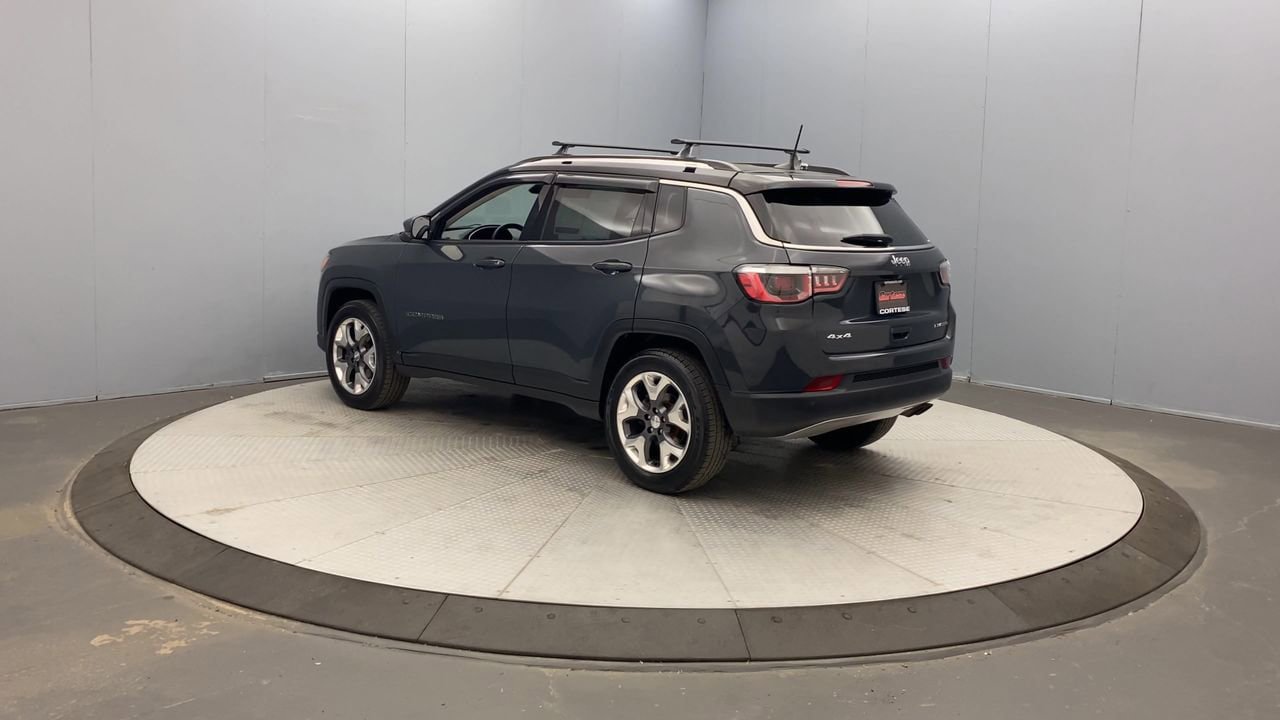 Used 2018 Jeep Compass Limited w/ Navigation Group AWD/4WD image 3