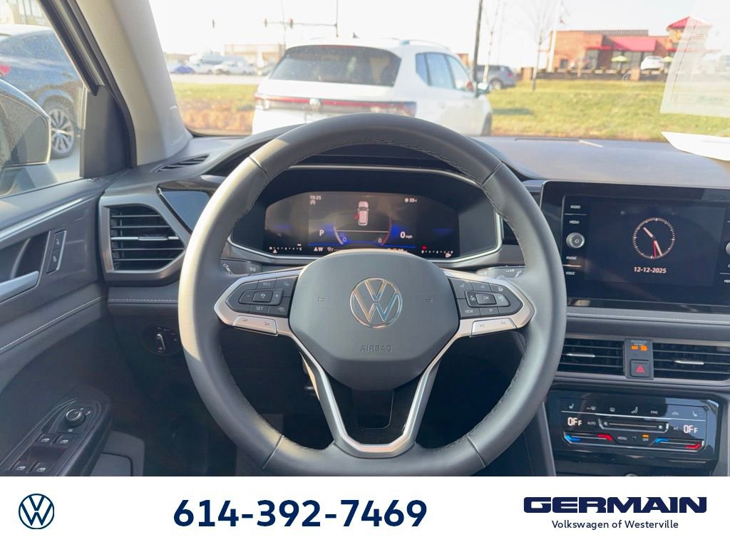 New 2026 Volkswagen Taos SE image 20