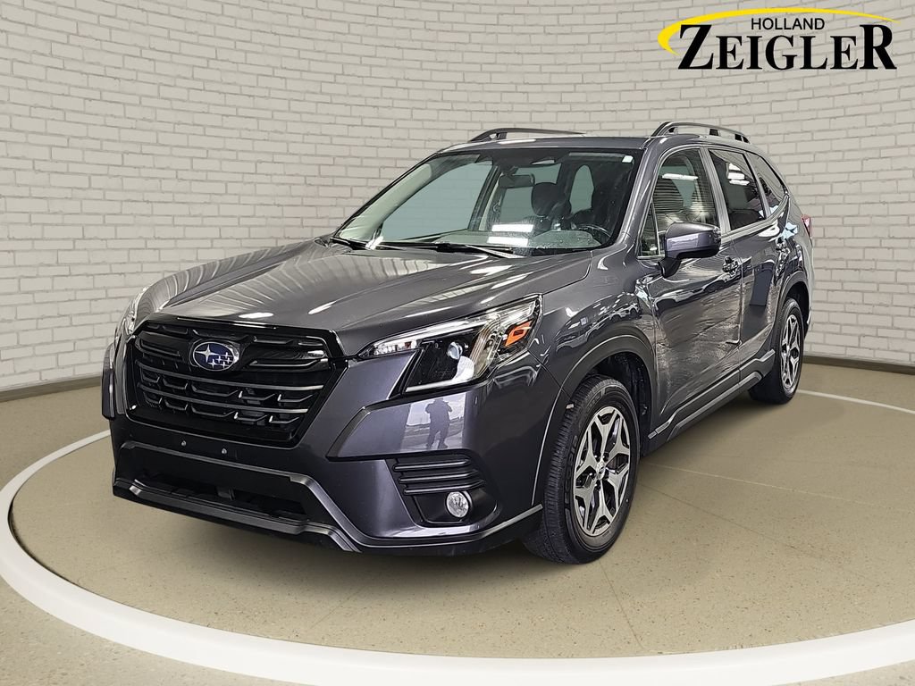 Used 2022 Subaru Forester Premium AWD/4WD image 1