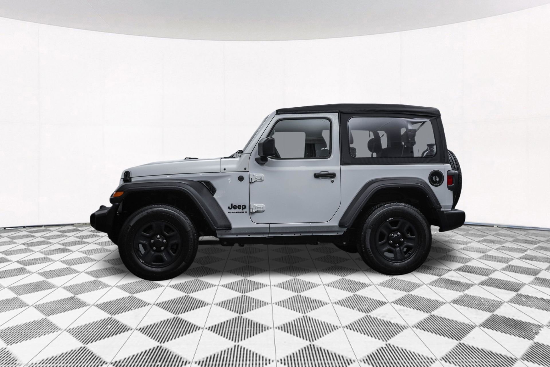 Used 2023 Jeep Wrangler Sport AWD/4WD image 35