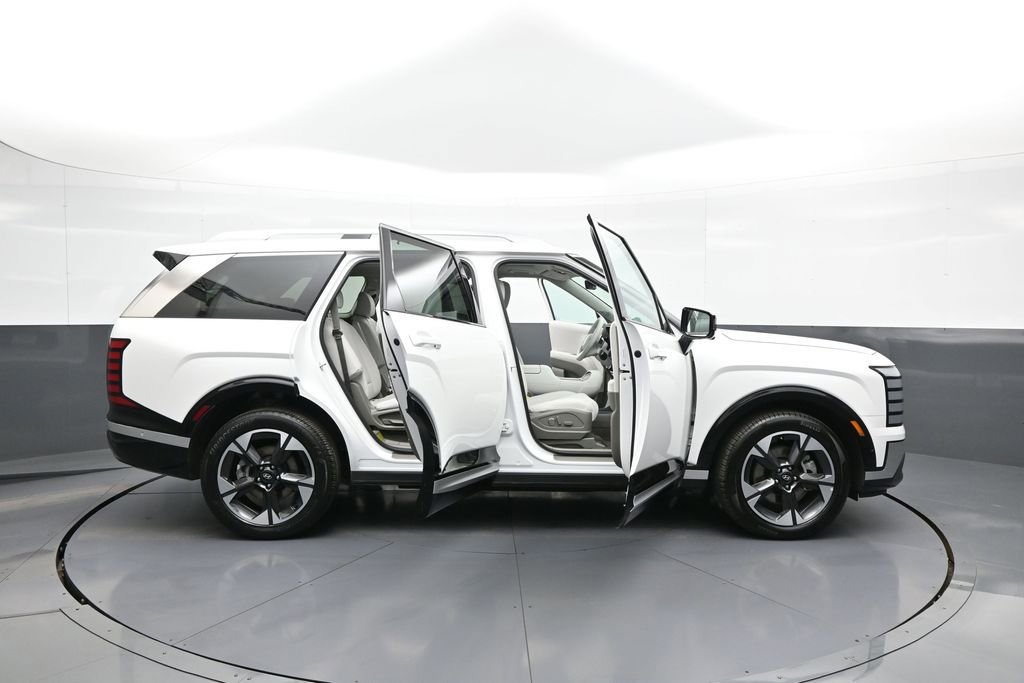 Used 2026 Hyundai Palisade Limited AWD/4WD image 49