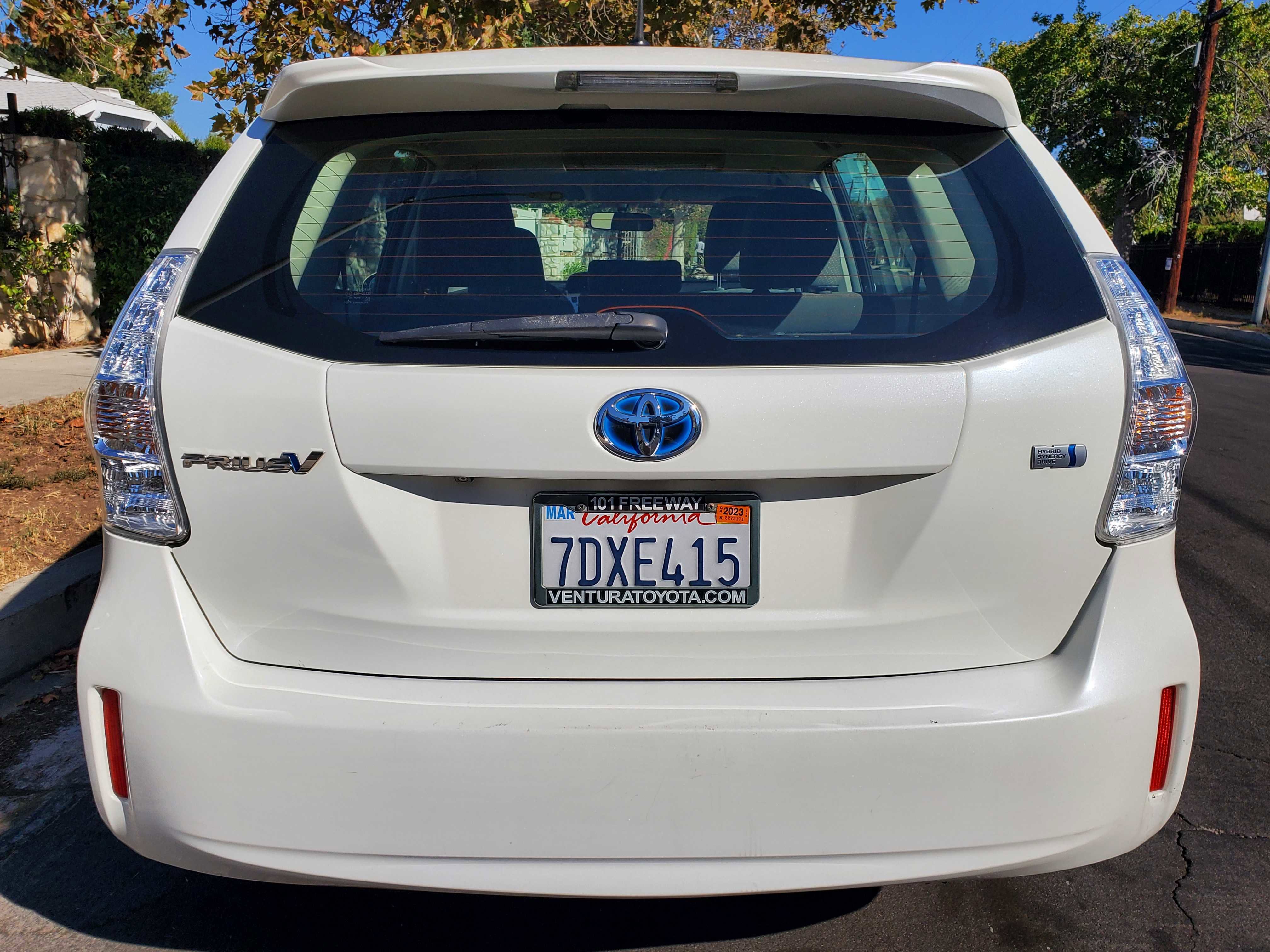 Used 2013 Toyota Prius V Two image 4