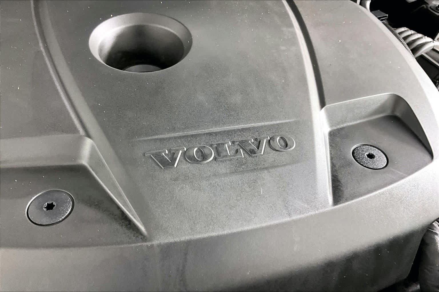Used 2021 Volvo XC60 T6 Inscription AWD/4WD image 30