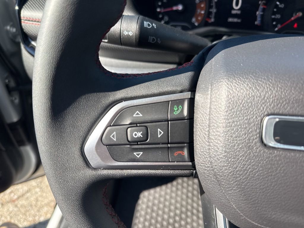 Used 2024 Jeep Compass Trailhawk image 11