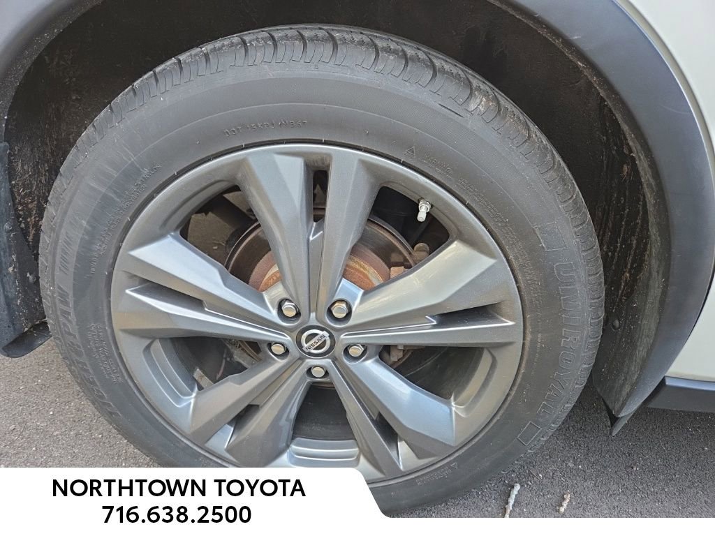 Used 2019 Nissan Murano Platinum image 3