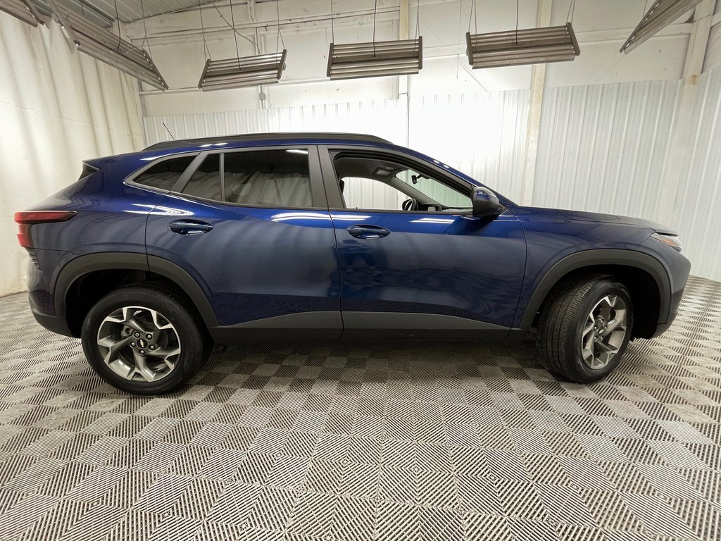 Certified 2024 Chevrolet Trax LT image 16