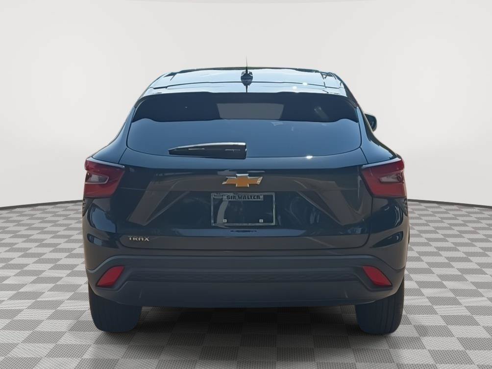 Used 2026 Chevrolet Trax LS w/ Driver Confidence Package FWD image 9