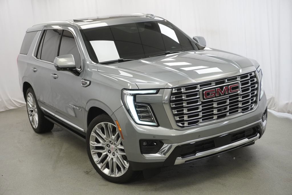 Used 2025 GMC Yukon Denali w/ Denali Reserve Package image 9