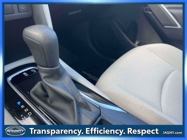 Used 2025 Toyota Corolla Cross L FWD image 28