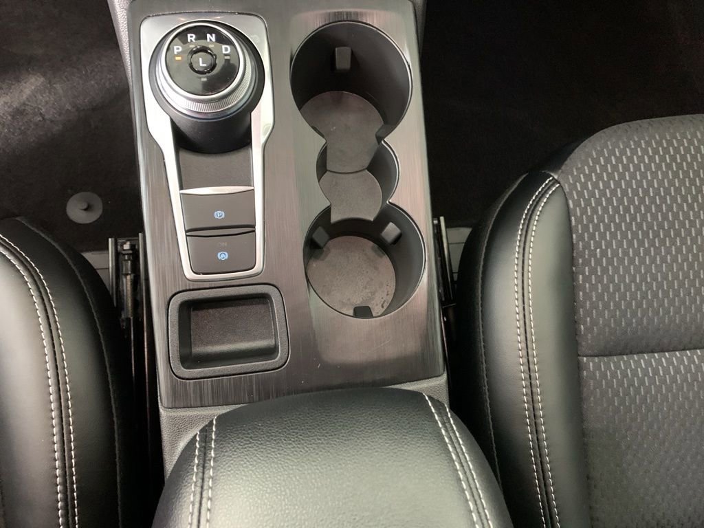 Used 2025 Ford Escape SE image 25