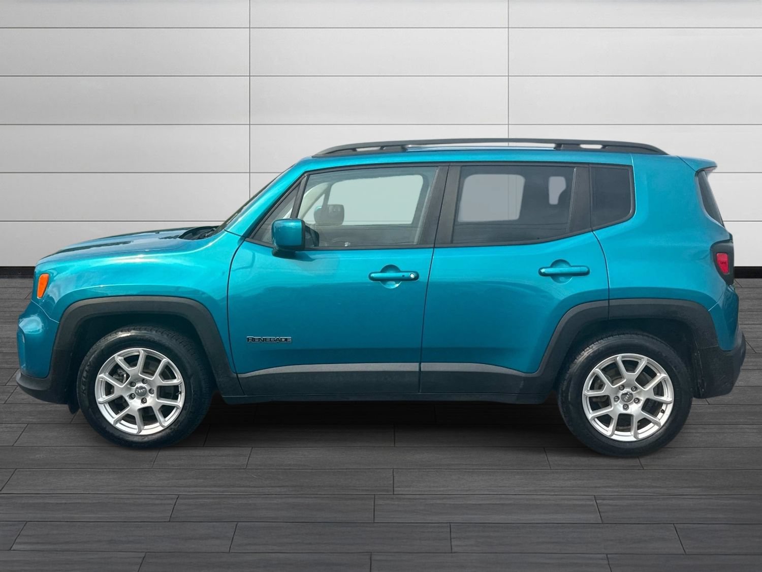 Used 2019 Jeep Renegade Latitude FWD image 9