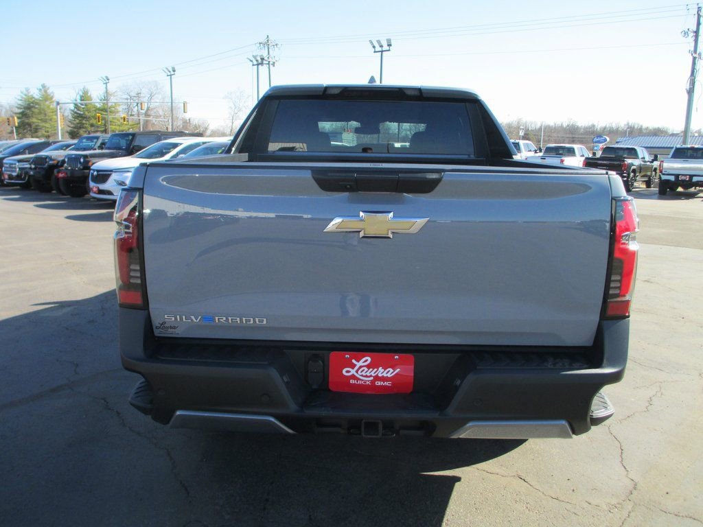 Used 2026 Chevrolet Silverado EV LT image 7