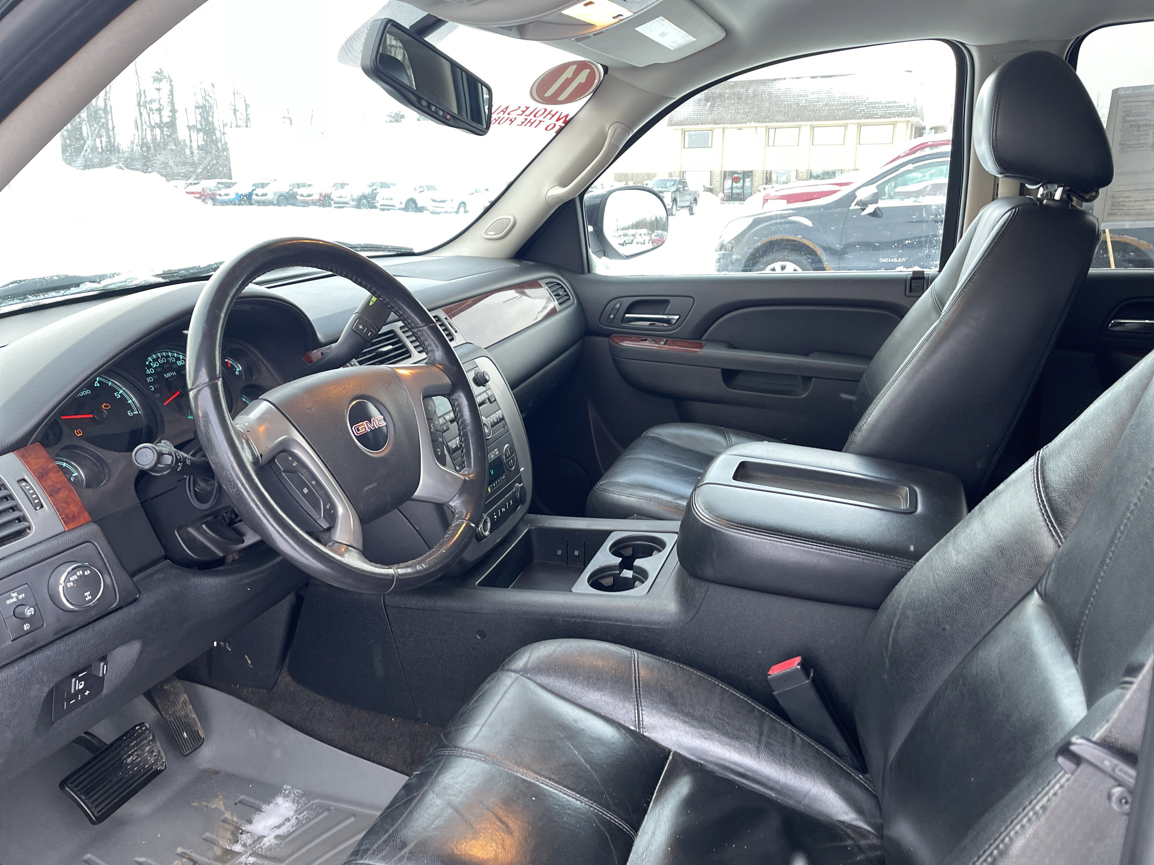 Used 2011 GMC Yukon SLT image 12