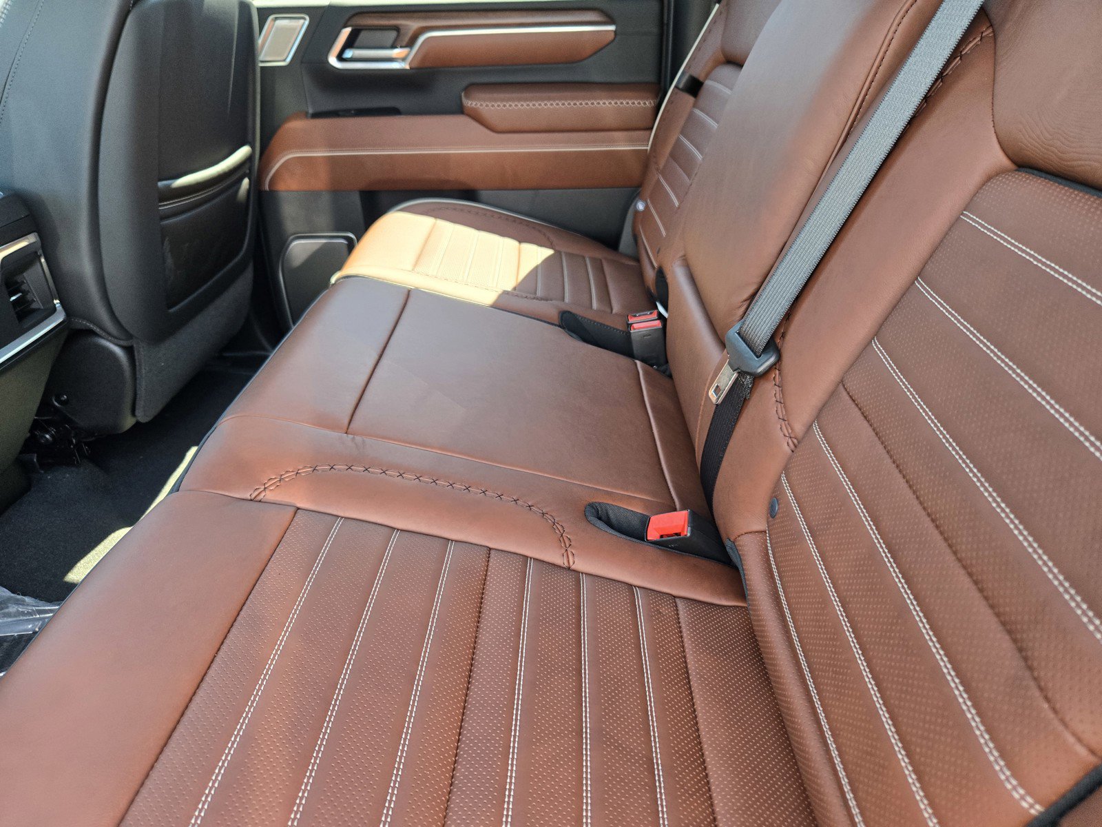 New 2026 GMC Sierra 2500 Denali Ultimate w/ Max Trailering Package image 6