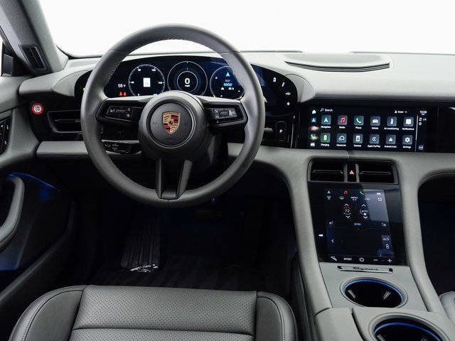 Used 2023 Porsche Taycan image 16