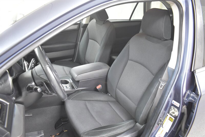 Used 2017 Subaru Outback 2.5i Premium AWD/4WD image 16