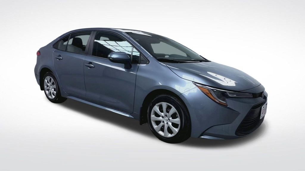 Certified 2025 Toyota Corolla LE FWD image 16