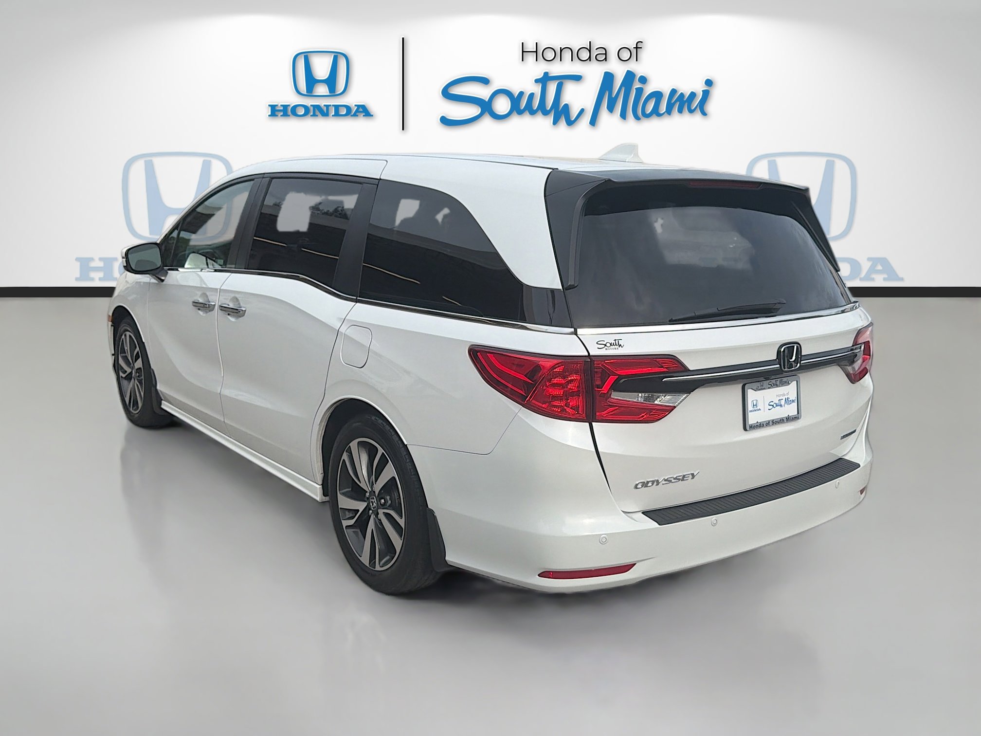 Certified 2023 Honda Odyssey Touring image 5