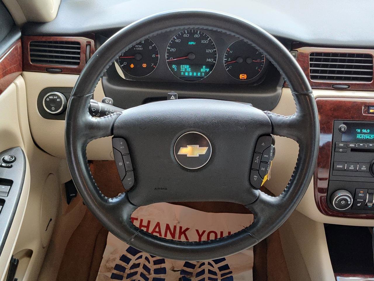 Used 2009 Chevrolet Impala LT w/ Luxury Edition Package FWD image 17