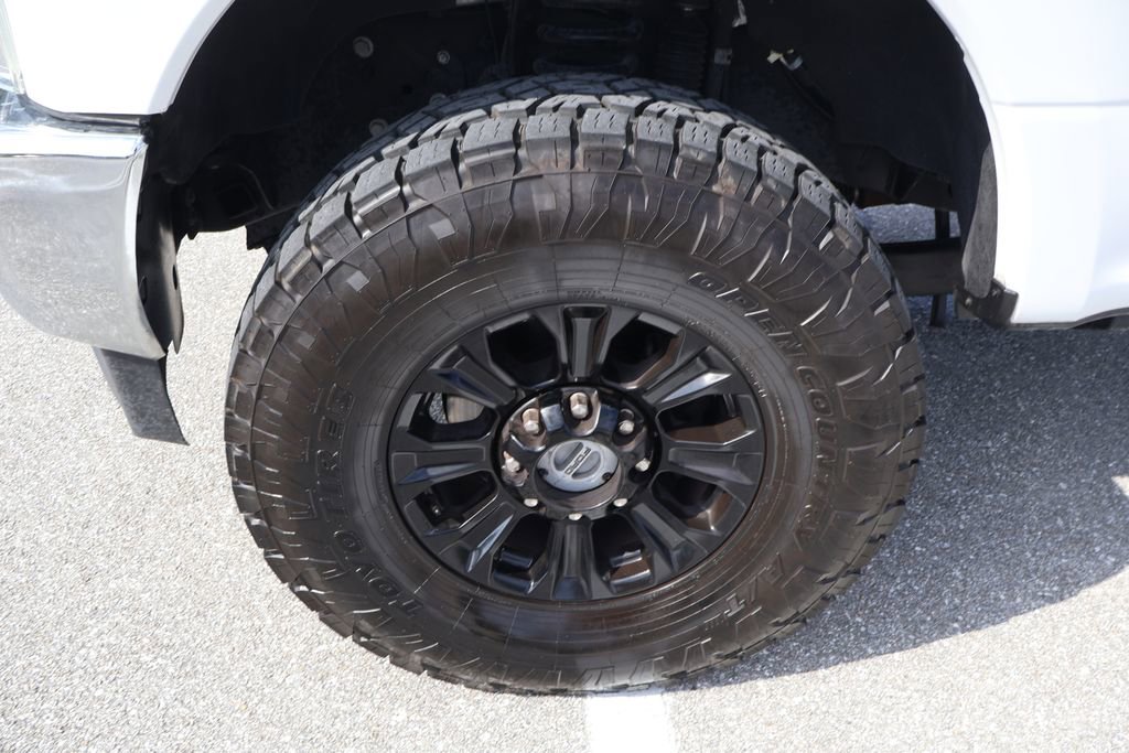 Used 2018 Ford F250 Lariat w/ Lariat Value Package AWD/4WD image 4