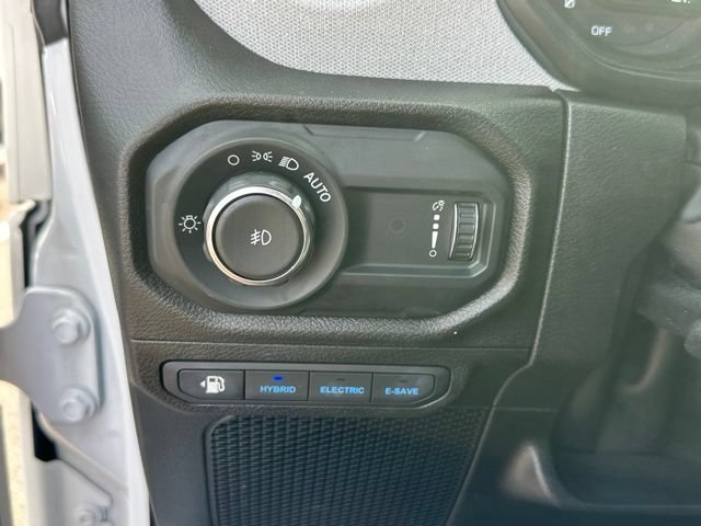 Used 2025 Jeep Wrangler Unlimited Sport S 4xe w/ Convenience Group AWD/4WD image 30