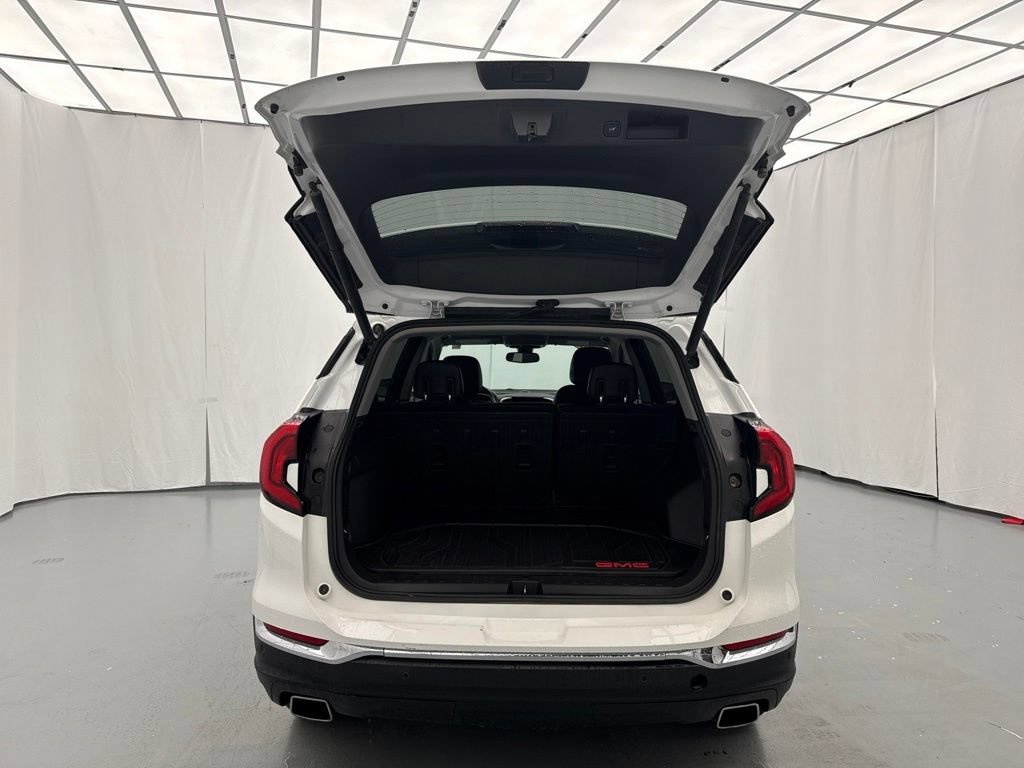 Used 2020 GMC Terrain SLT w/ Preferred Package FWD image 10