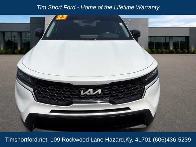 Used 2023 Kia Sorento S w/ Panoramic Sunroof Package AWD/4WD image 2