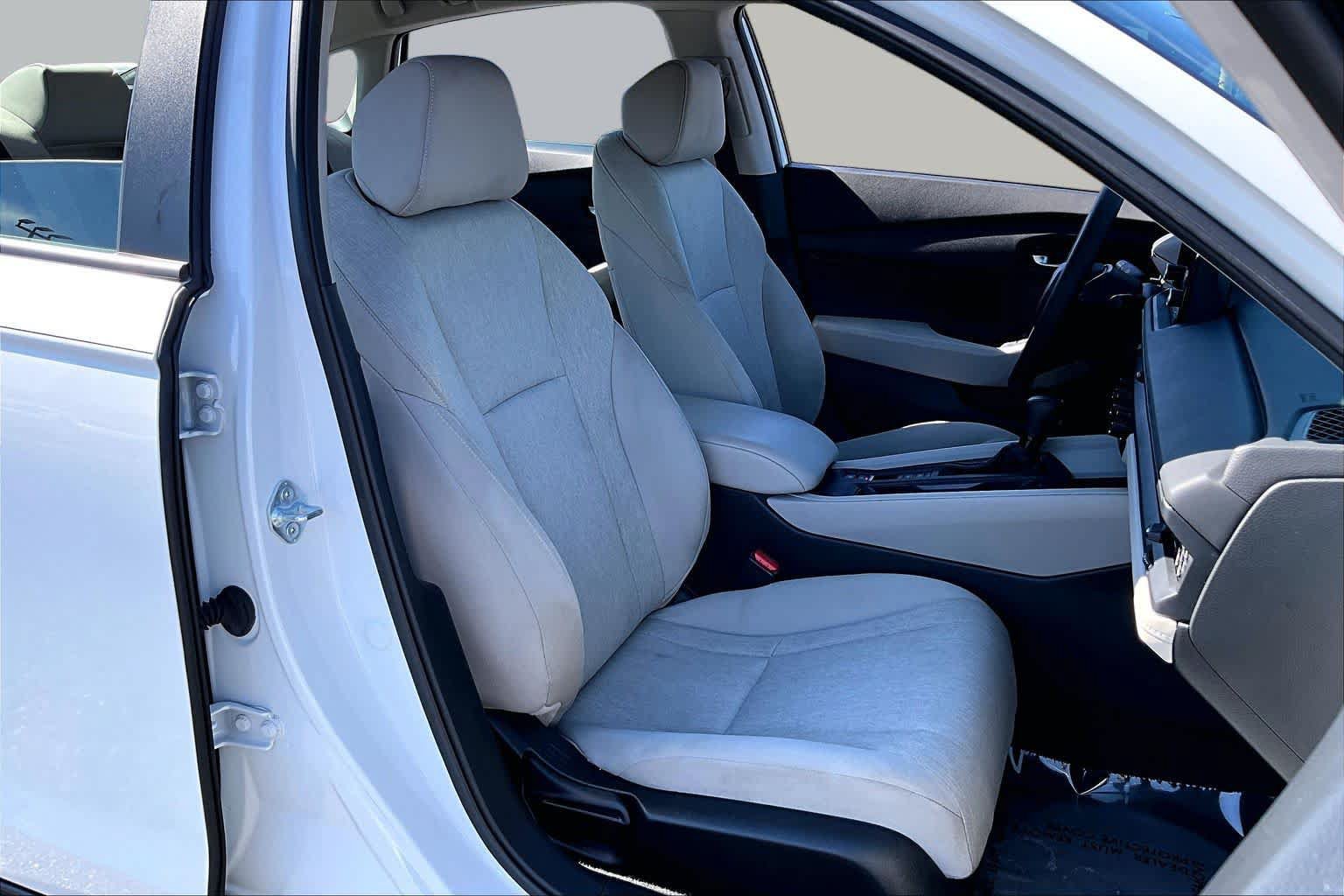 Used 2023 Honda Accord LX image 9