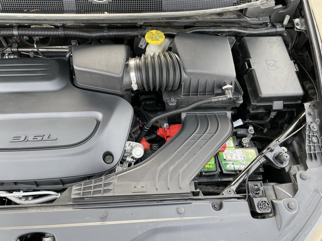 Used 2024 Chrysler Voyager LX image 40