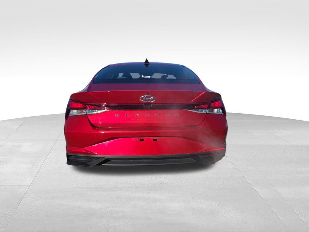 Used 2022 Hyundai Elantra SEL image 7