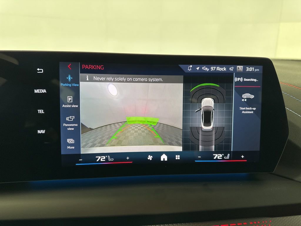 Used 2025 BMW M235i xDrive w/ Premium Package AWD/4WD image 19