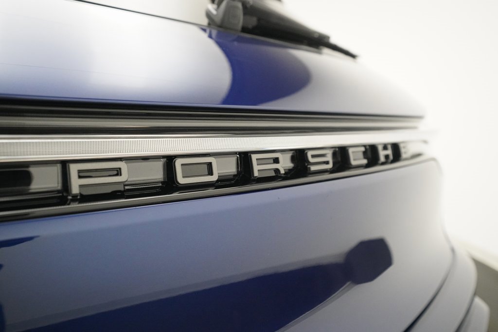 Used 2025 Porsche Macan Turbo image 33