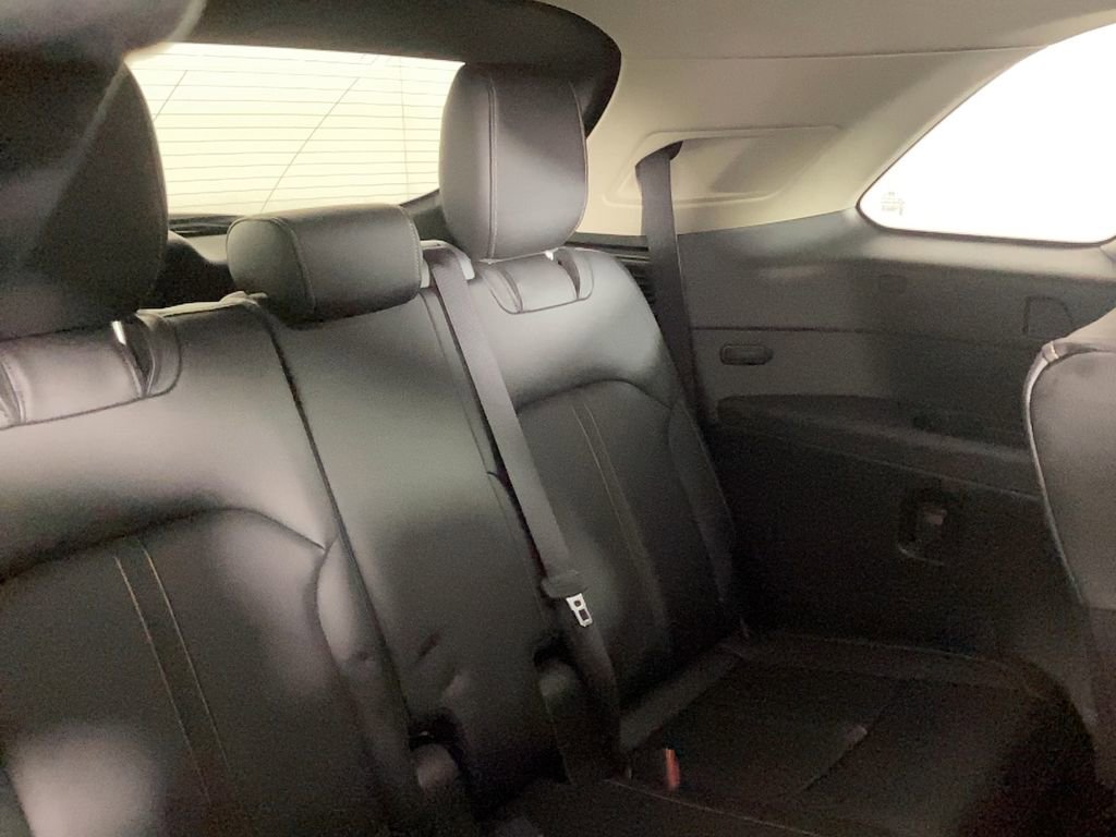 Used 2024 MAZDA CX-90 3.3 Turbo w/ Select Package image 11