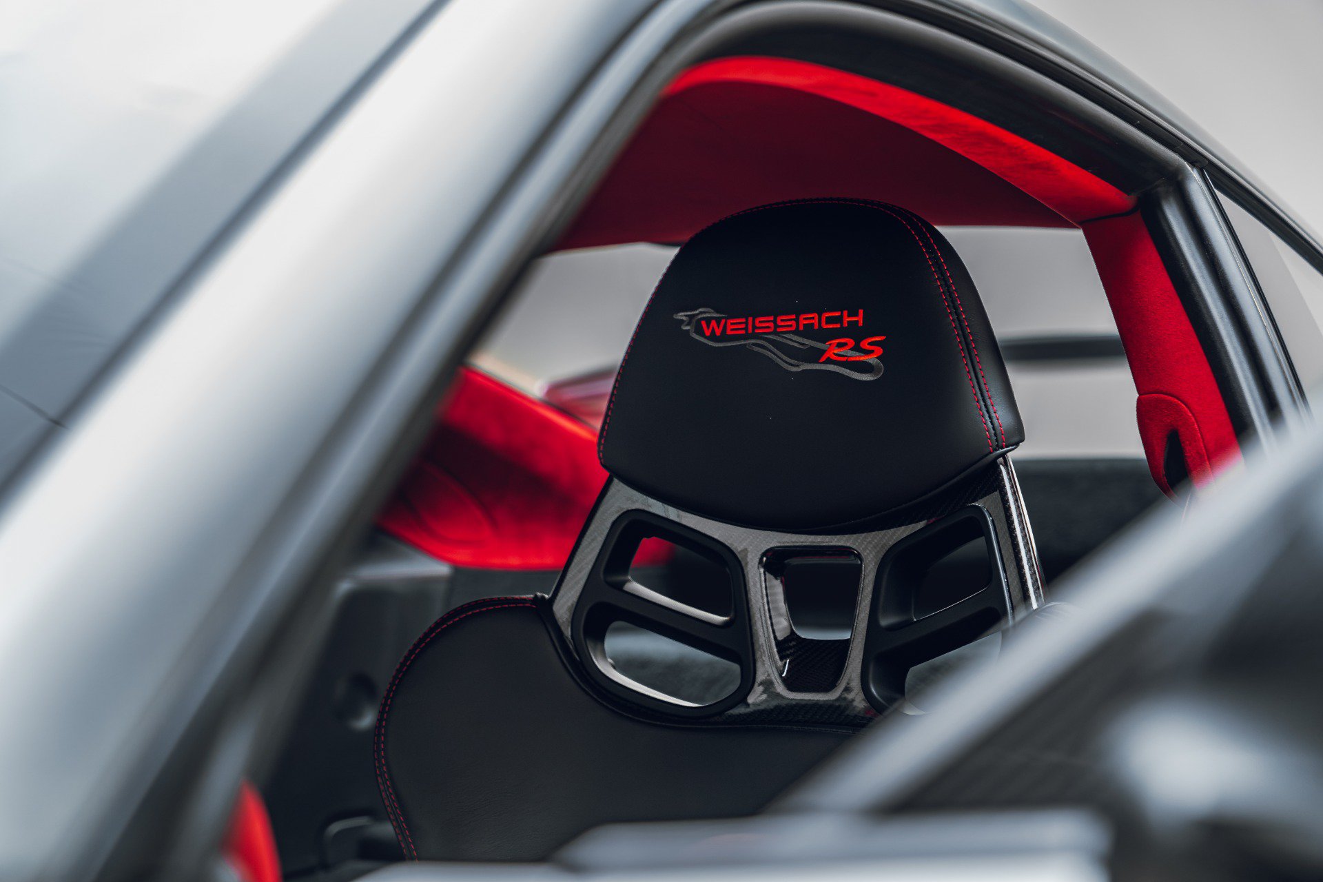 Used 2018 Porsche 911 GT2 RS RWD image 41
