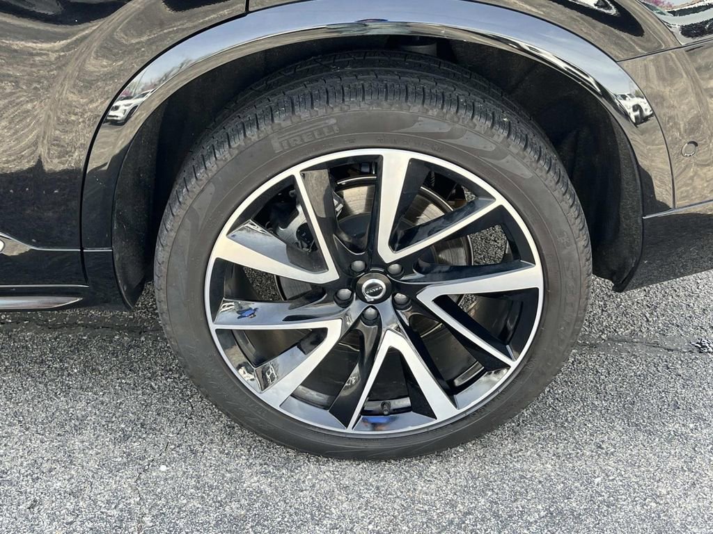 Used 2023 Volvo XC90 B6 Plus w/ Protection Package Premier image 11