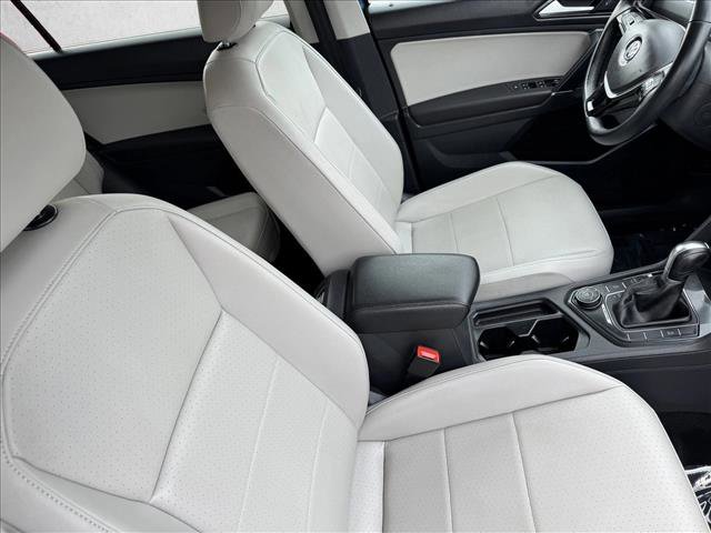 Used 2018 Volkswagen Tiguan SE image 19