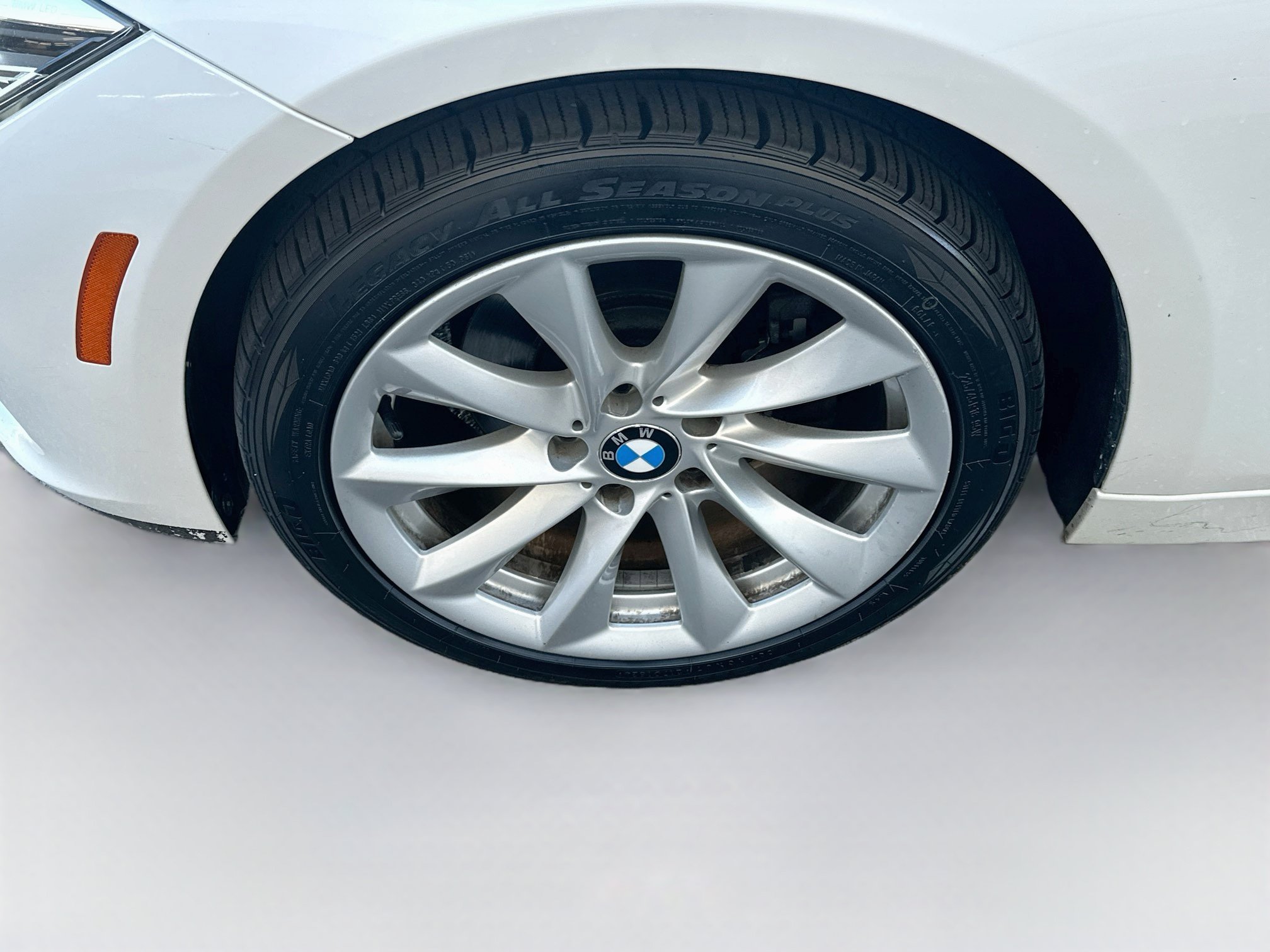Used 2018 BMW 320i xDrive Sedan AWD/4WD image 11