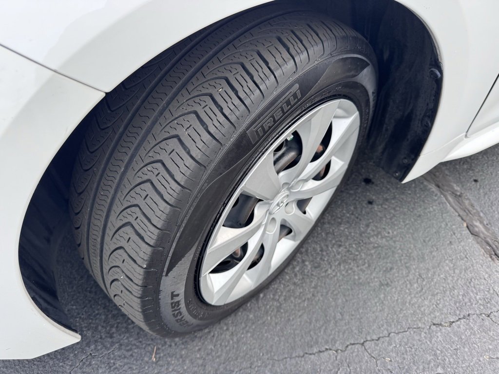 Used 2023 Toyota Corolla LE image 12