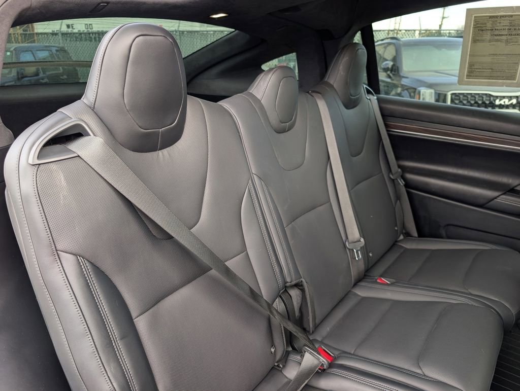 Used 2024 Tesla Model X image 17