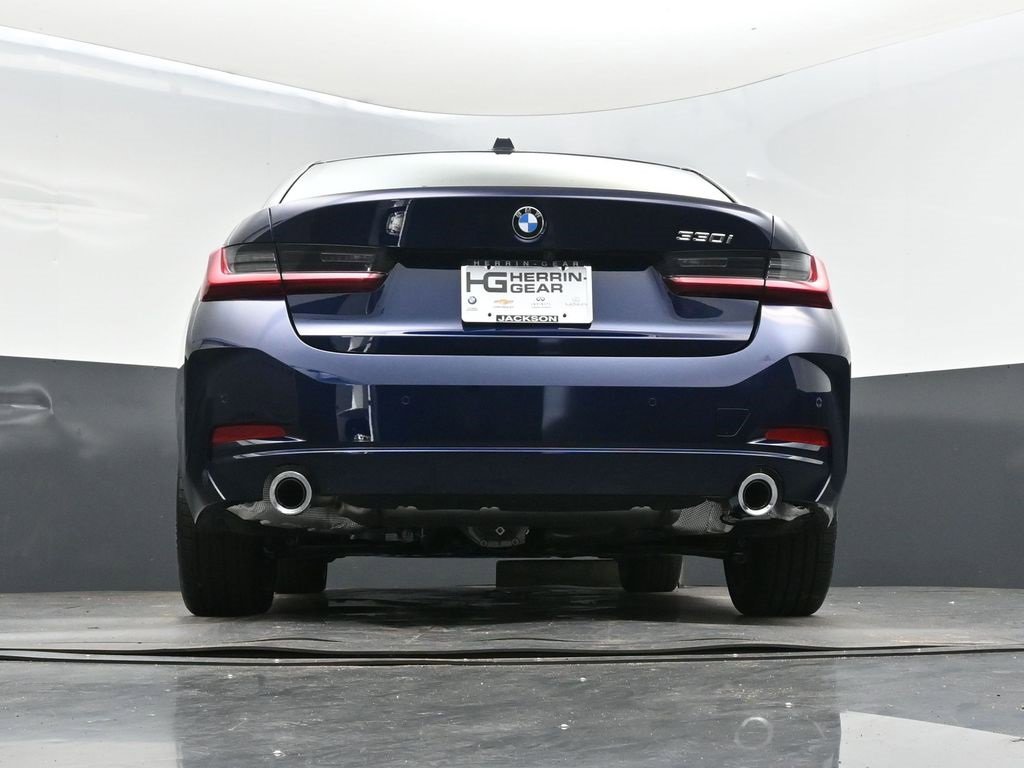 New 2026 BMW 330i Sedan w/ Convenience Package image 41