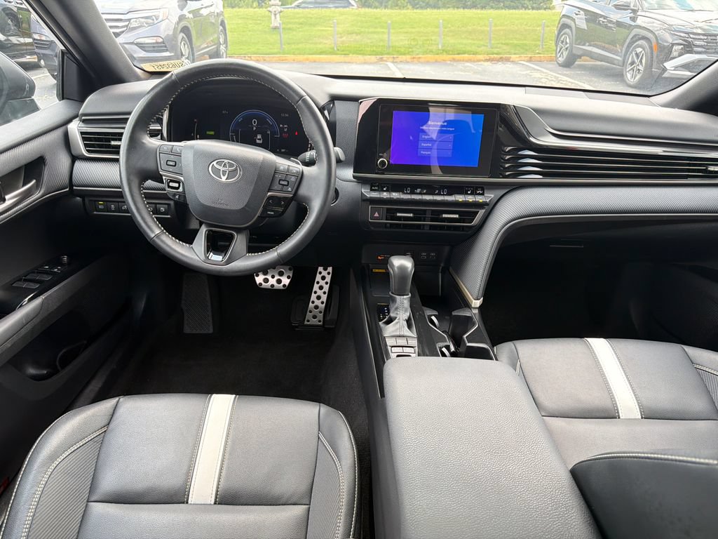 Used 2025 Toyota Camry SE w/ Convenience Package FWD image 27