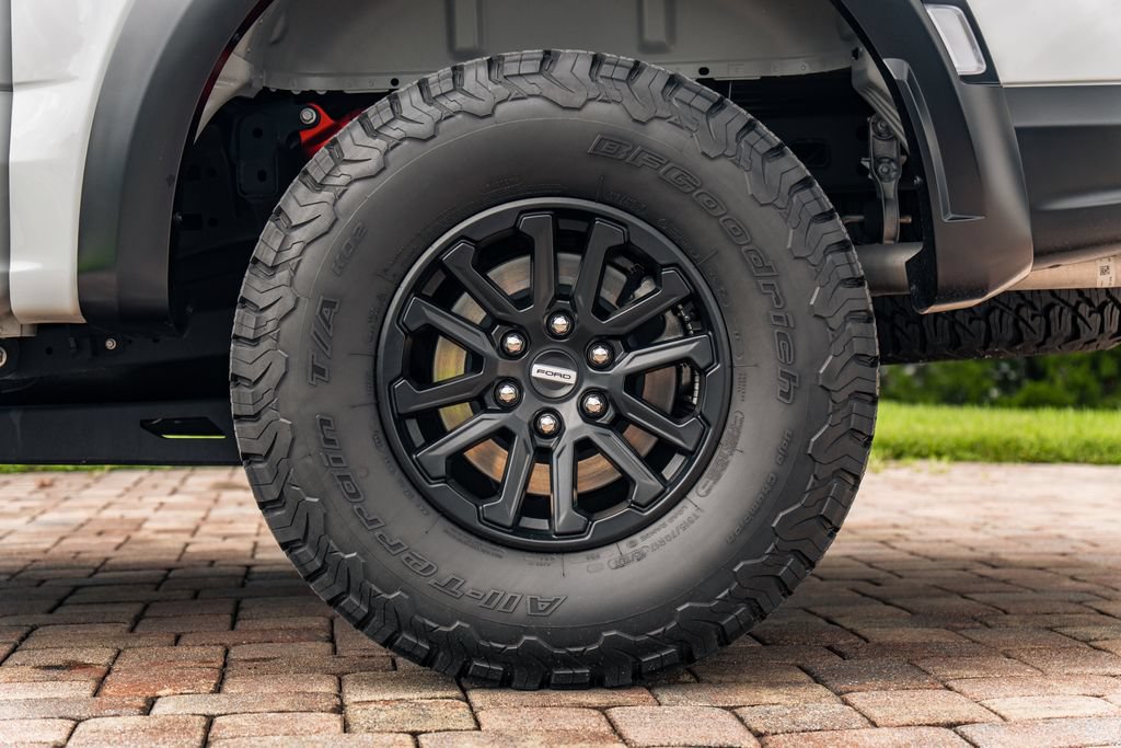 Used 2024 Ford F150 Raptor AWD/4WD image 16
