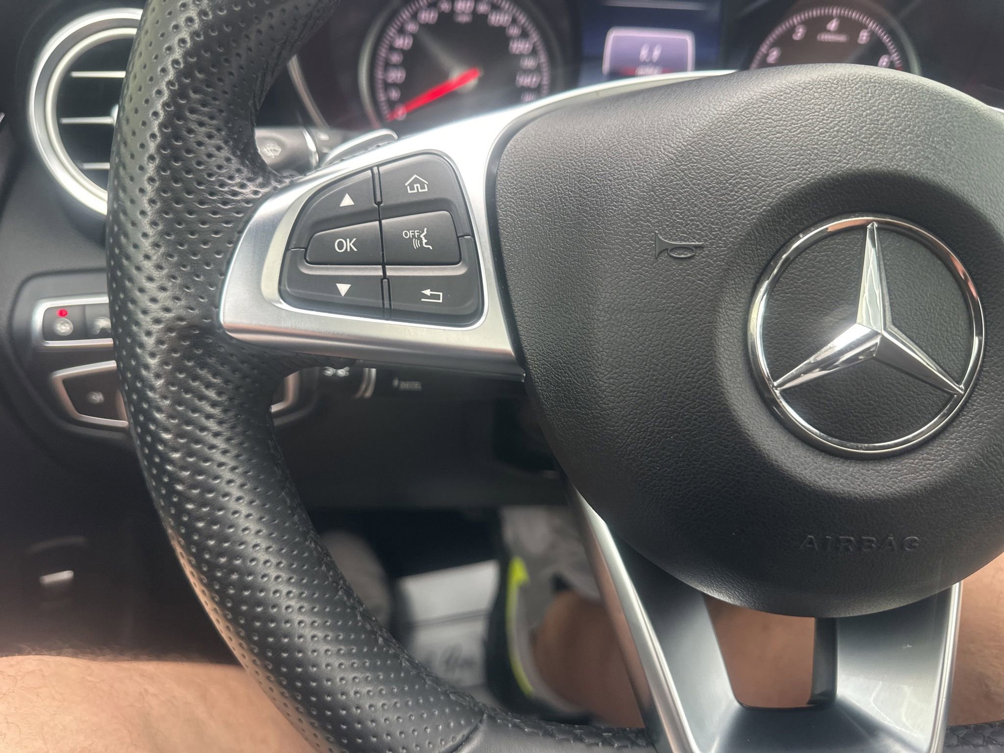Used 2018 Mercedes-Benz GLC 300 4MATIC Coupe image 33